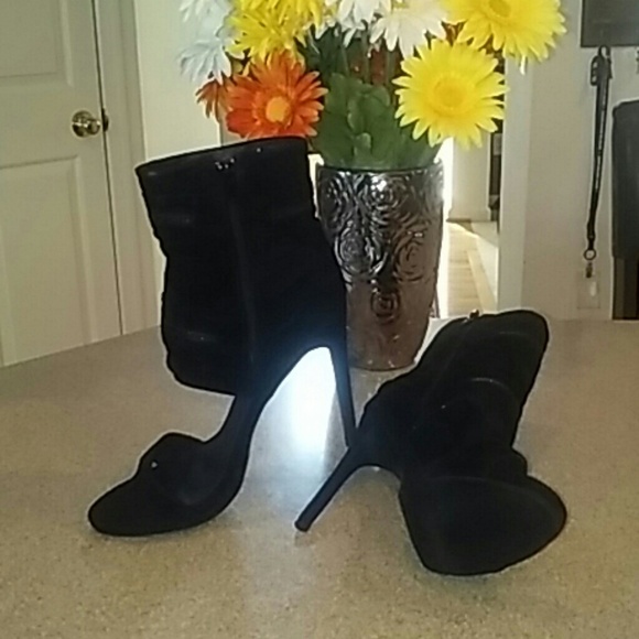 💰💰C Label 5" Black Booties💰💰 - Picture 2 of 8